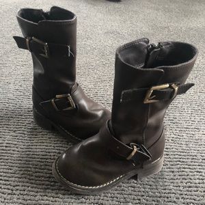 Girls size seven brown boots